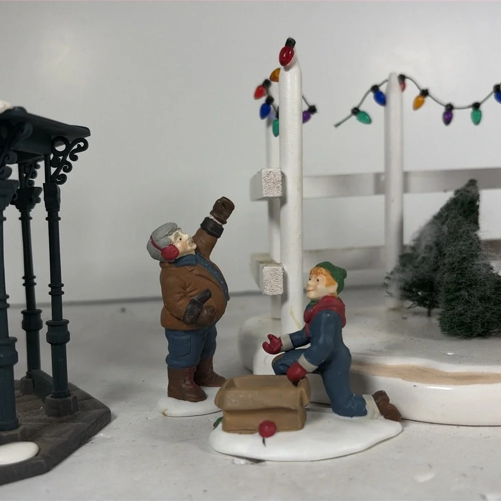 Vintage Department 56 Christmas Village People & Accessories‎ of 6 - C
